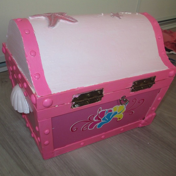 Unique Hand-Painted Pink Treasure Chest Music Box Jewelry Box - Picture 3 of 14